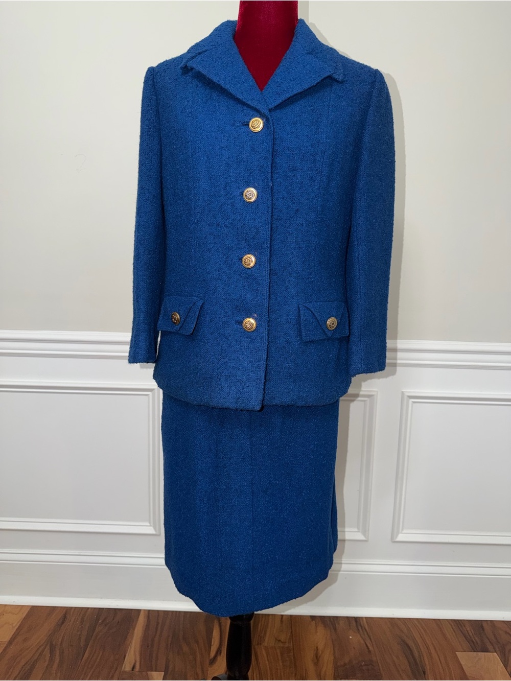 VINTAGE Towncliffe Hand-Tailored Blue Bouclé Wool Skirt Suit Set, Union Made